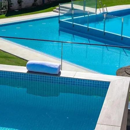 Apartment Stunning Penthouse W Private Pool In El Higueron By Costarentals - Ref 178