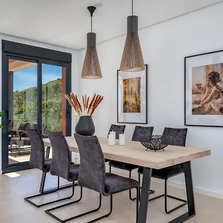 Stunning Penthouse W Private Pool In El Higueron By Costarentals - Ref 178 Apartment
