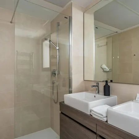 Apartment Stunning Penthouse W Private Pool In El Higueron By Costarentals - Ref 178