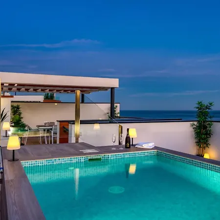 Stunning Penthouse W Private Pool In El Higueron By Costarentals - Ref 178 *