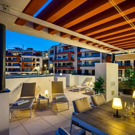Stunning Penthouse W Private Pool In El Higueron By Costarentals - Ref 178 *