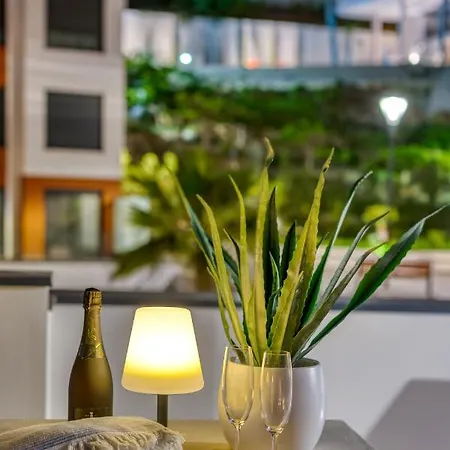 Apartment Stunning Penthouse W Private Pool In El Higueron By Costarentals - Ref 178